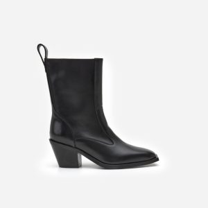 Flattered Cher leather boots